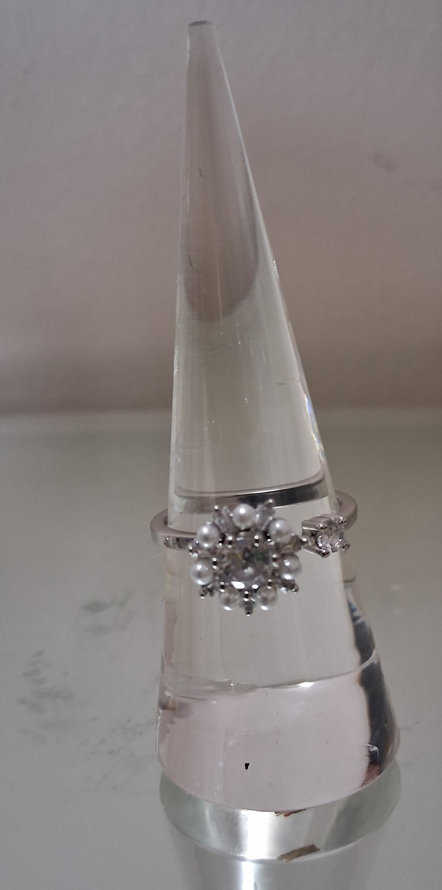 Snowflake Pearl Anxiety Ring - Dainty Adjustable Spinner Ring